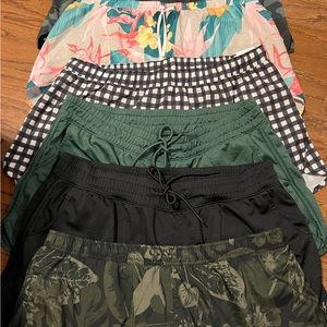 6 pairs of women’s shorts but 1 shipping fee!!